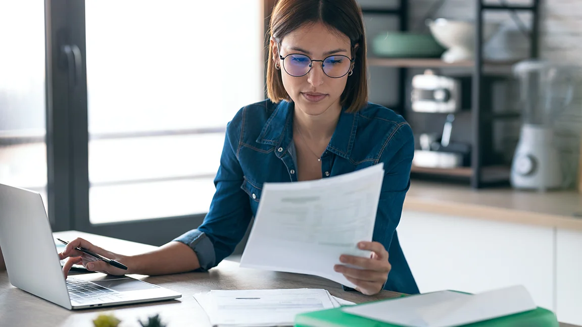 Factura con retención: ¿Qué es y cómo hacerla?