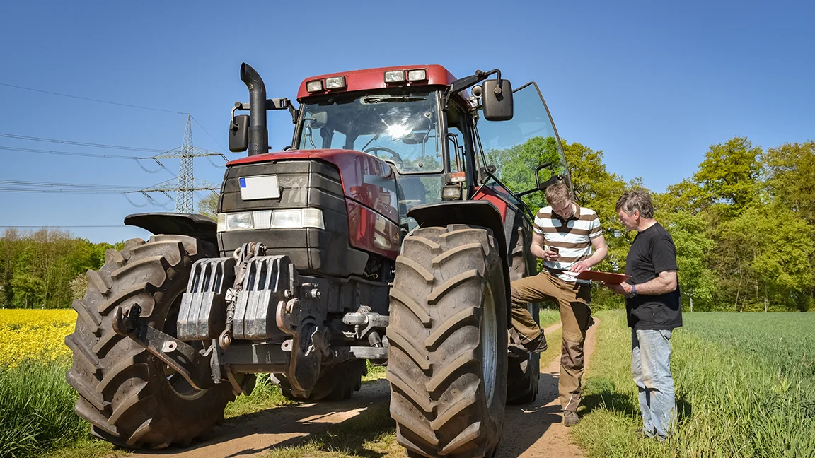 ¿Cómo debe facturar un agricultor?